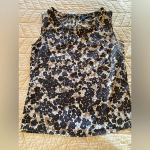 Banana Republic ladies blouse size large